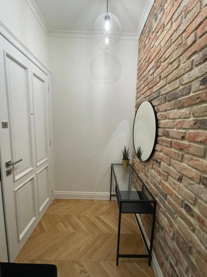 شقة بوزنان  في Apartament Grafitowy المظهر الخارجي الصورة