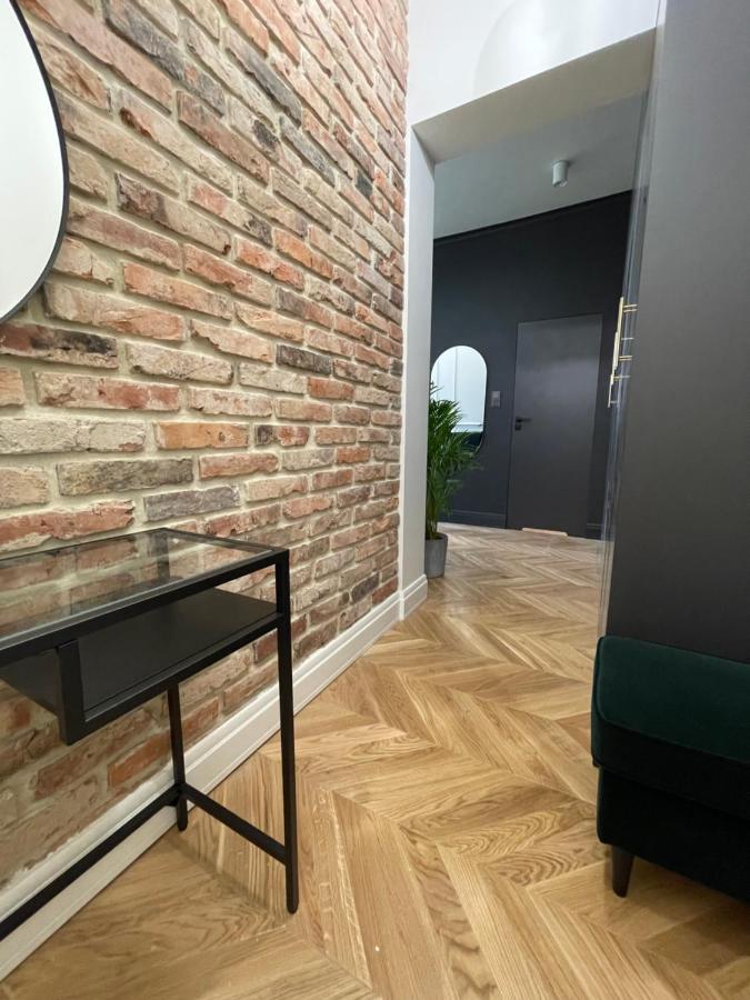 شقة بوزنان  في Apartament Grafitowy المظهر الخارجي الصورة